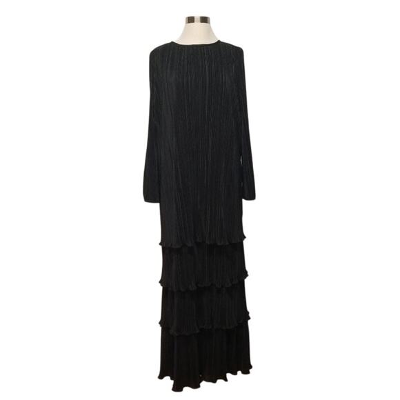 Pleated, Tiered, Maxi Dress - Picture 6 of 9